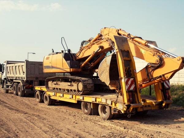 Heavy Machinery Transport